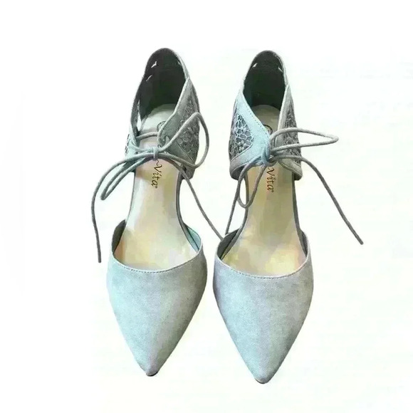 New in box Bella Vita Women’s Heels in Stone Kid Sued Demi Size 8N - Picture 2 of 7